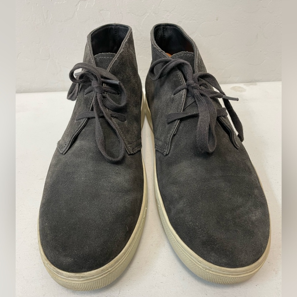 VINCE. Lace Up Suede Chukka Boots in Gray Size 10 M‎ $350